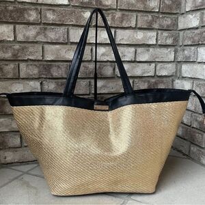 VERSACE TOTE BAG EXCELLENT CONDITION